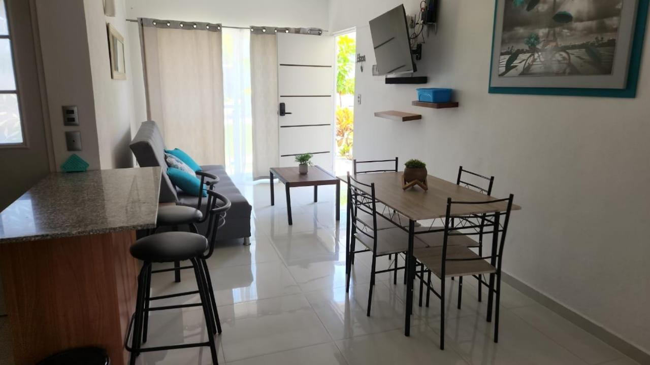 Bonito Departamento En Planta Baja En Manzanillo Con Alberca Apartment Luaran gambar